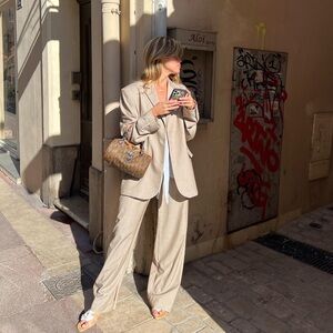 Djerf Avenue Forever Blazer Oat L